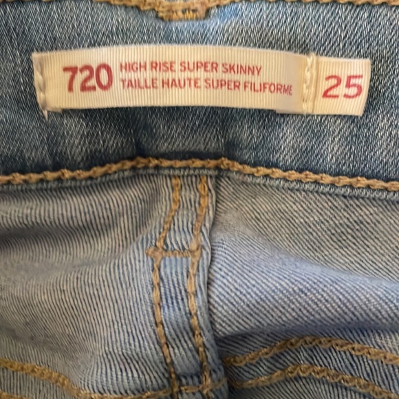 Levi’s 720 High Rise Super Skinny Jeans - Picture 3 of 3